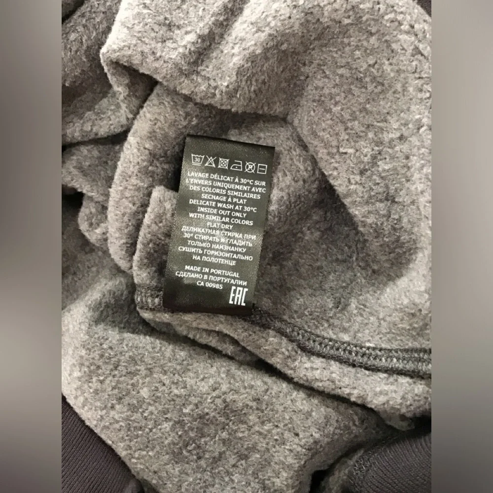 NWT Isabel Marant Faded Black Sweater Size 40 - Picture 5 of 6